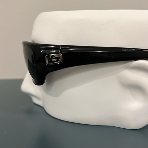 Bolle Crown Sunglasses - Mint Model 11275 Polarized - Picture 3 of 7